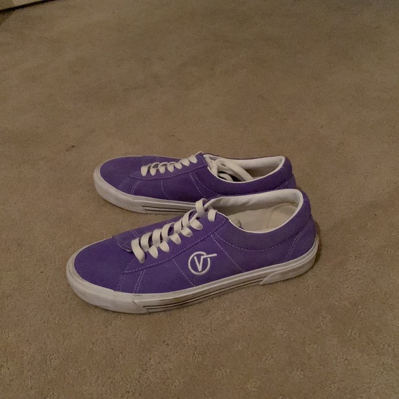 Purple vans - Picture 3 of 3